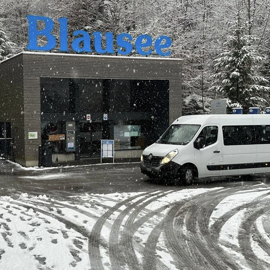 Ski & Equipment Transport